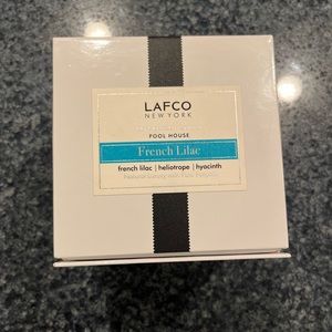 LAFCO pool house French lilac candle